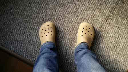 crocs